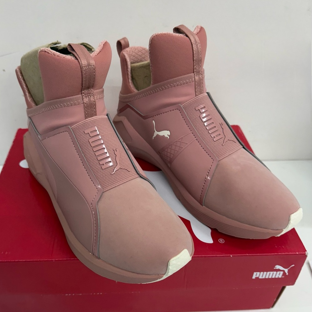 NWT Puma Women's Blush Pink Slip-On Sneakers - Size 7.5 - Picture 4 of 10
